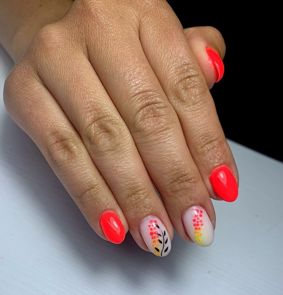 Summer Coral Nails