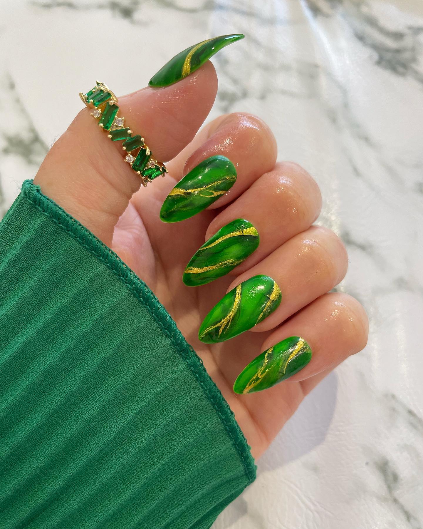 green and gold nails