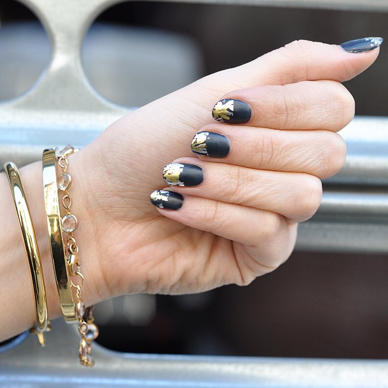 Short Black Nail Designs