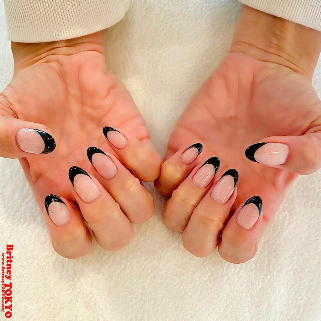 Short Black Nail Designs