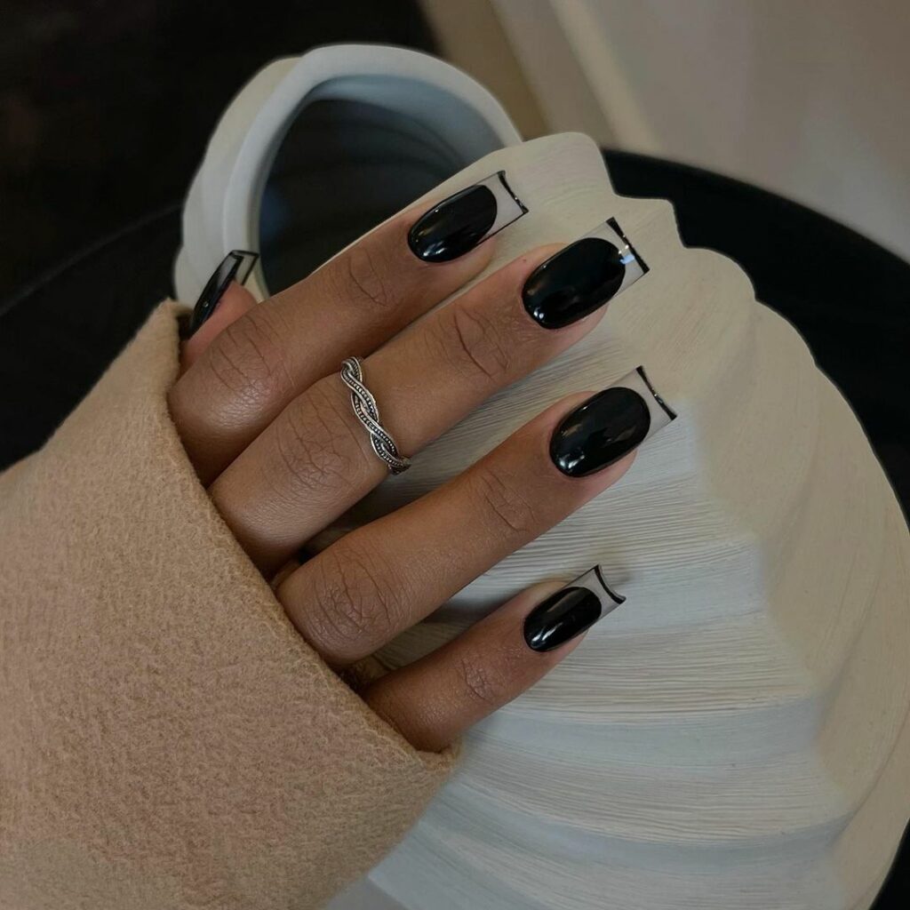 Short Black Nail Designs