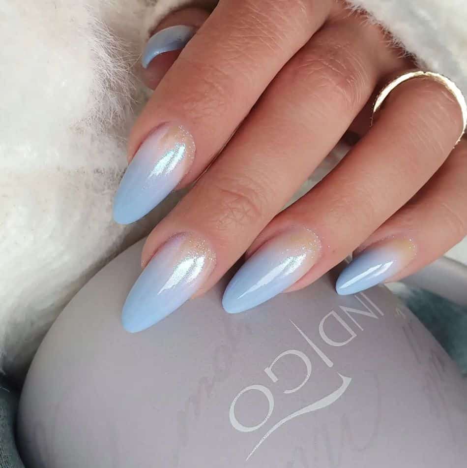 Two-Tone Ombre Almond Nails