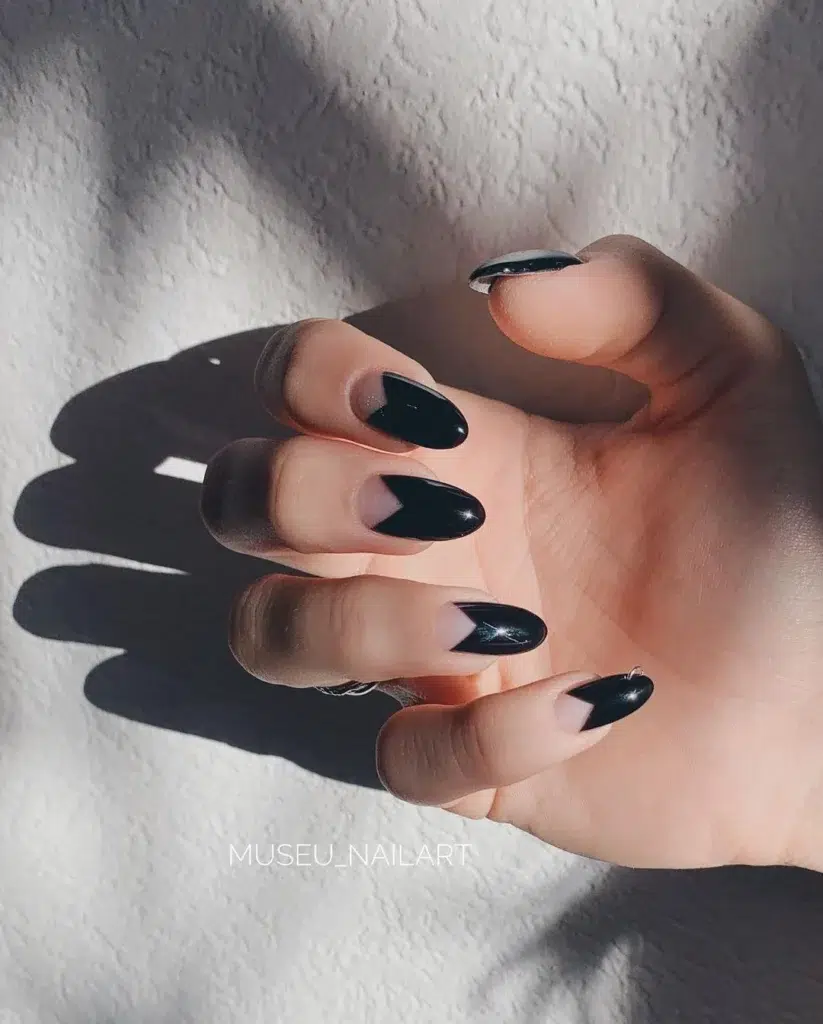 Short Black Nail Designs