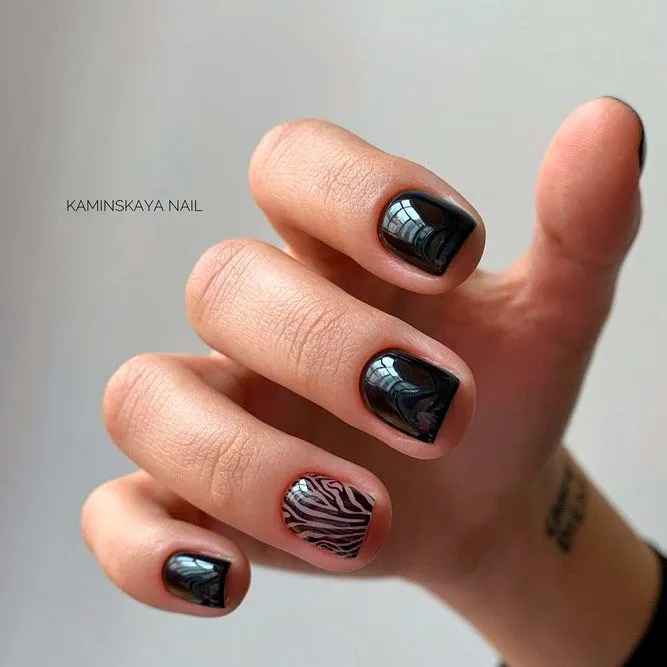 Short Black Nail Designs