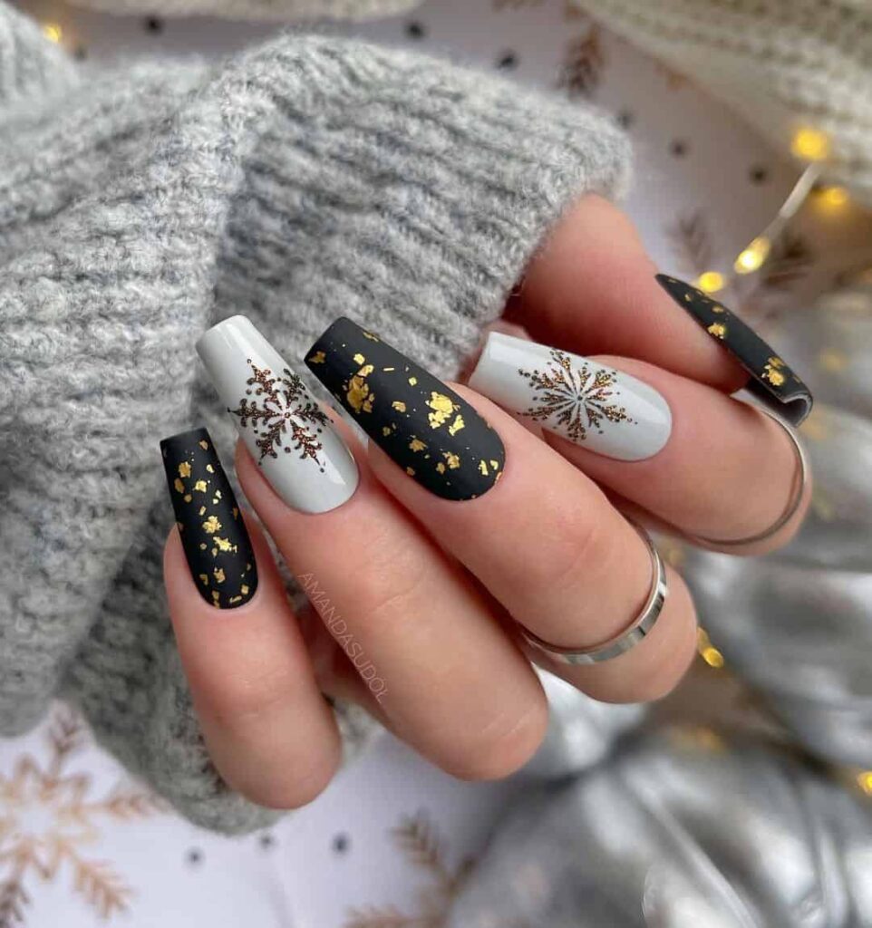Black and White Christmas Nails