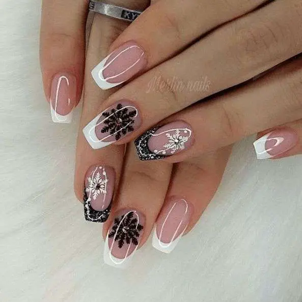 Black and White Christmas Nails