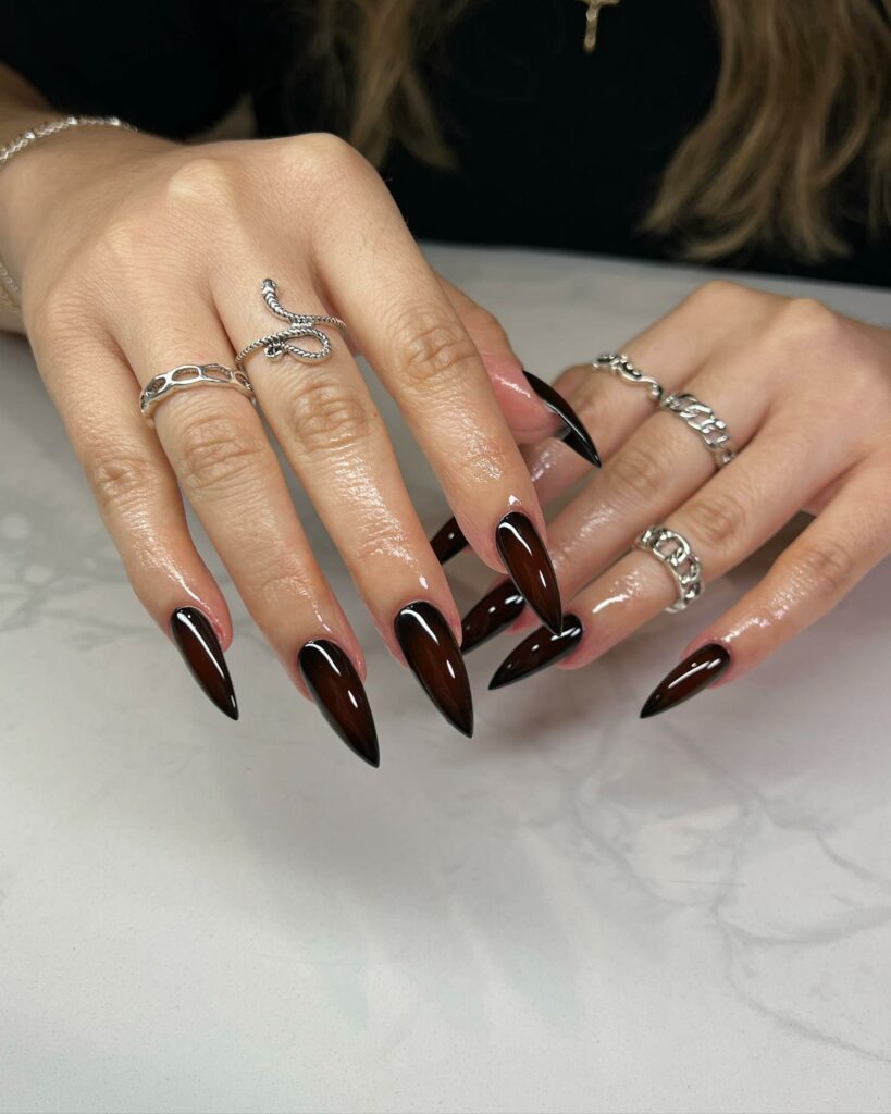 How Much Do Stiletto Nails Cost?