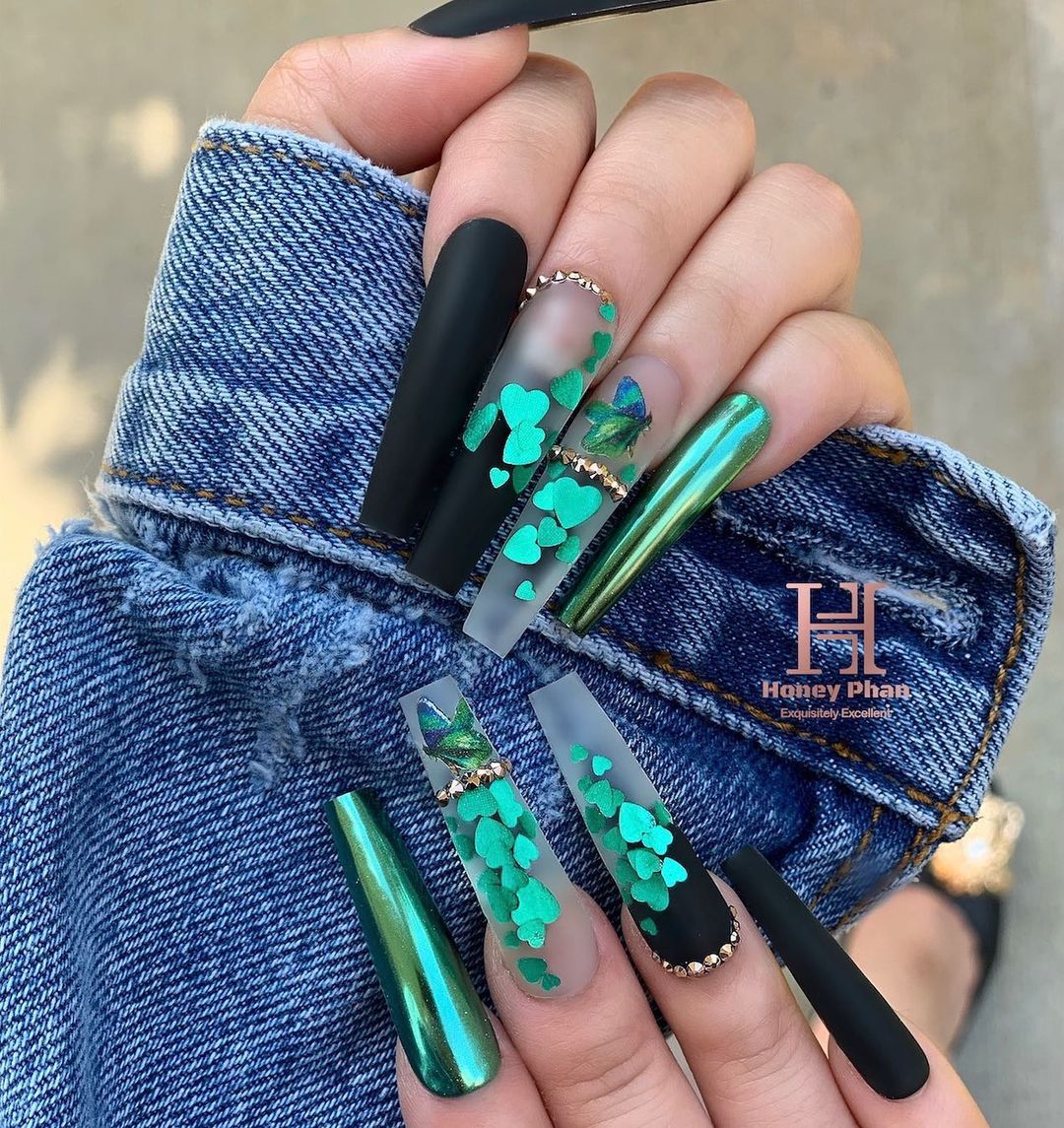 Black and Teal Nail Designs