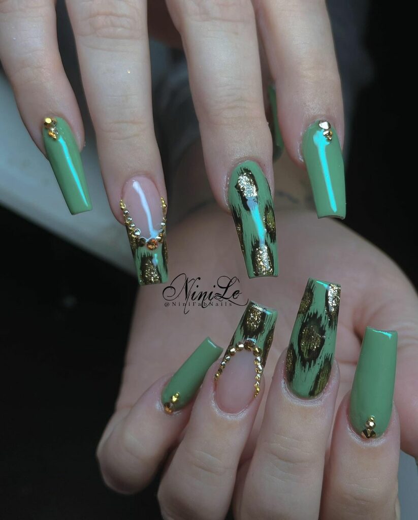 Green Fall Nails