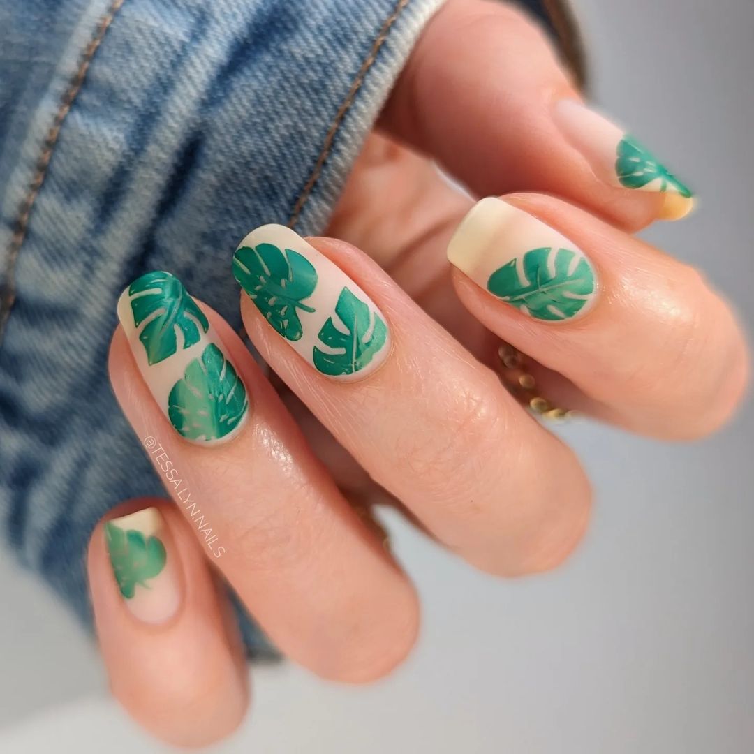 Leaf Nail Art