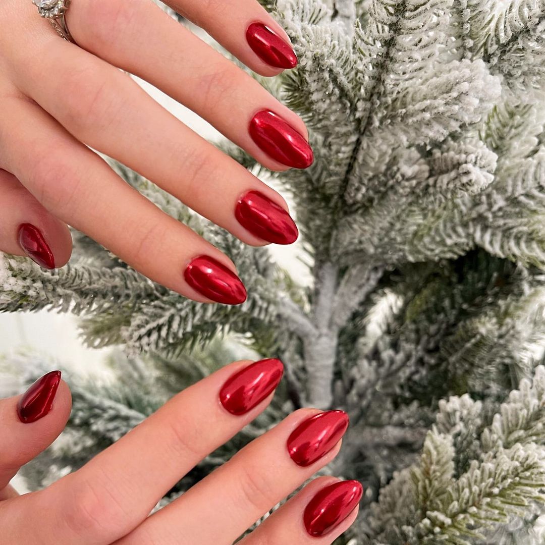 Red Sparkly Nails