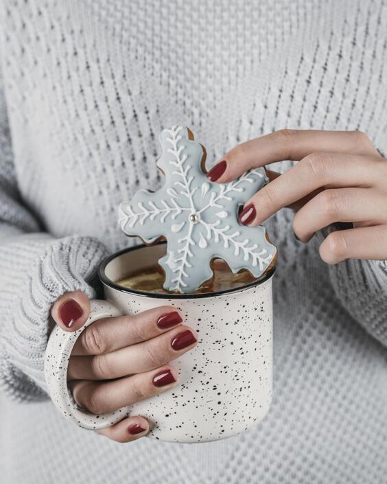Seasonal Nail Care How to Adjust Your Routine for Each Season Cover