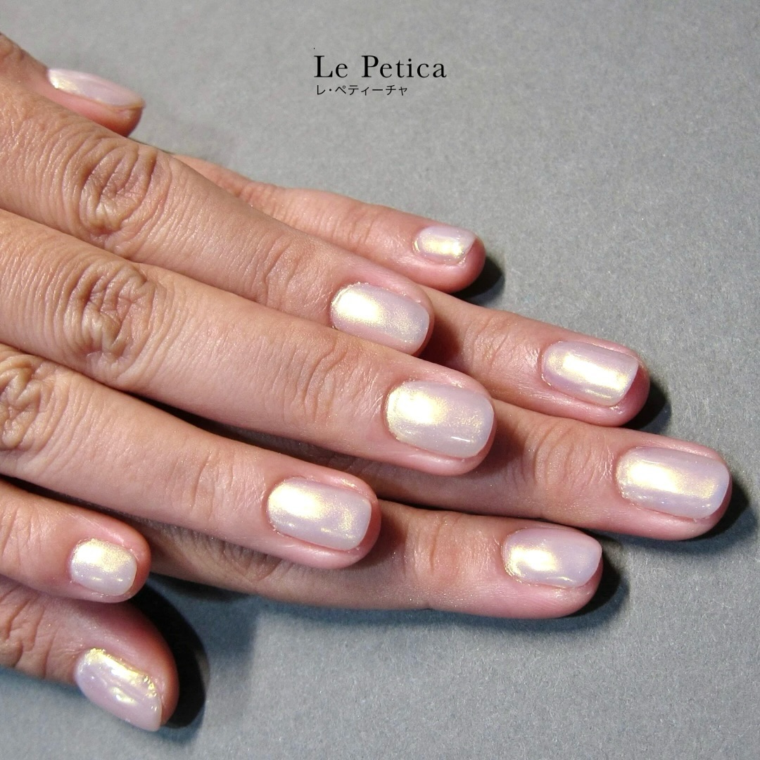 Pearl Color Nails
